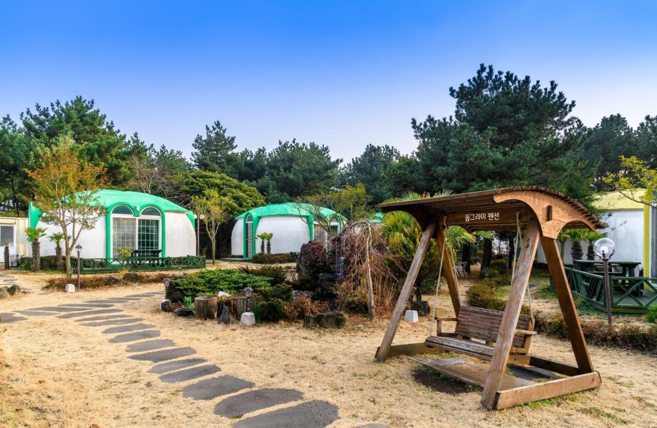Domgrami Pension ซอกวีโพ ภายนอก รูปภาพ